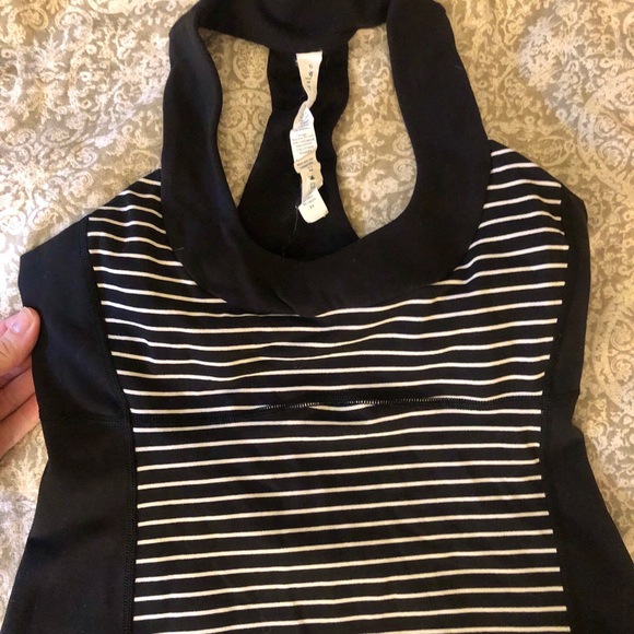 Lululemon Striped Tank - Picture 4 of 6